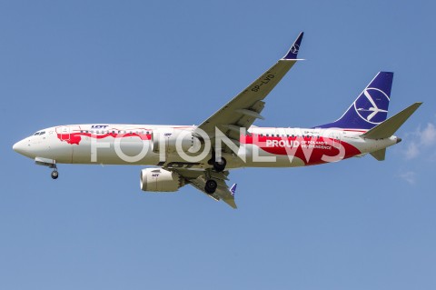  21.07.2018 LOTNISKO RZESZOW JASIONKA <br />SAMOLOT BOEING 737 MAX POLSKIE LINIE LOTNICZE PLL LOT W OKOLICZNOSCIOWYM BIALO - CZERWONYM MALOWANIU NA 100-LECIE ODZYSKANIA PRZEZ POLSKE NIEPODLEGLOSCI <br />N/Z SAMOLOT BOEING 737 - 8 MAX NIEPODLEGLOSCIOWY REJESTRACJA SP-LVD<br /> 