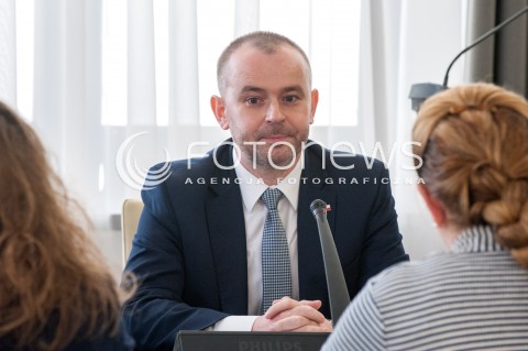  24.07.2018 WARSZAWA<br />POSIEDZENIE KOMISJI PARLAMENTARNYCH<br />SENACKA KOMISJA USTAWODAWCZA<br />N/Z PAWEL MUCHA<br /> 