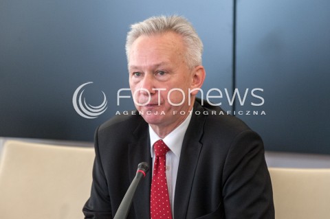  24.07.2018 WARSZAWA<br />POSIEDZENIE KOMISJI PARLAMENTARNYCH<br />SENACKA KOMISJA USTAWODAWCZA<br />N/Z STANISLAW GOGACZ<br /> 