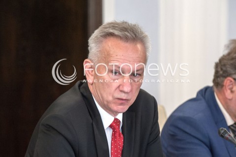  24.07.2018 WARSZAWA<br />POSIEDZENIE KOMISJI PARLAMENTARNYCH<br />SENACKA KOMISJA USTAWODAWCZA<br />N/Z STANISLAW GOGACZ<br /> 