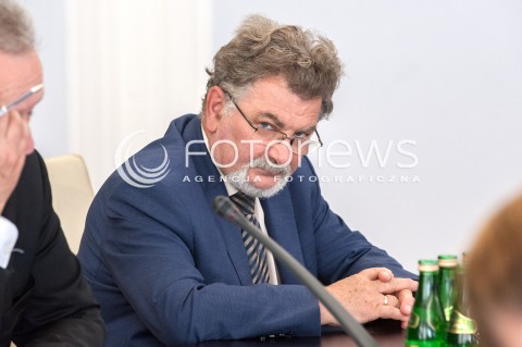  24.07.2018 WARSZAWA<br />POSIEDZENIE KOMISJI PARLAMENTARNYCH<br />SENACKA KOMISJA USTAWODAWCZA<br />N/Z ZBIGNIEW CICHON<br /> 