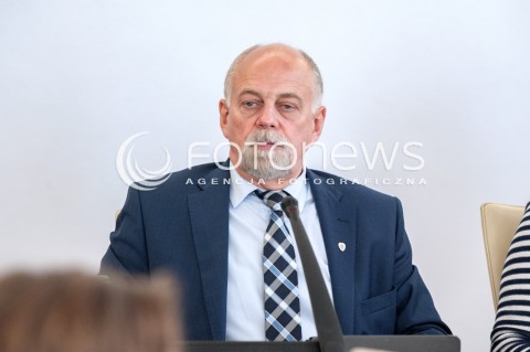  24.07.2018 WARSZAWA<br />POSIEDZENIE KOMISJI PARLAMENTARNYCH<br />SENACKA KOMISJA USTAWODAWCZA<br />N/Z PIOTR FLOREK<br /> 