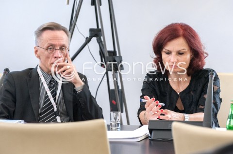  24.07.2018 WARSZAWA<br />POSIEDZENIE KOMISJI PARLAMENTARNYCH<br />SENACKA KOMISJA USTAWODAWCZA<br />N/Z MAGDALENA PIETRZAK<br /> 
