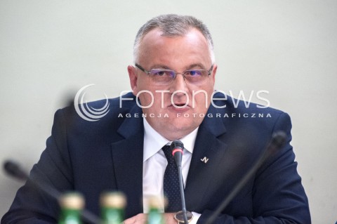  24.07.2018 WARSZAWA<br />POSIEDZENIE KOMISJI PARLAMENTARNYCH<br />KOMISJA DO SPRAW NIEPRAWIDLOWOSCI W VAT KOMISJA SLEDCZA DO ZBADANIA PRAWIDLOWOSCI I LEGALNOSCI DZIALAN ORAZ WYSTEPOWANIA ZANIEDBAN I ZANIECHAN ORGANOW I INSTYTUCJI PUBLICZNYCH W ZAKRESIE ZAPEWNIENIA DOCHODOW SKARBU PANSTWA Z TYTULU PODATKOW OD TOWAROW I USLUG I PODATKU AKCYZOWEGO W OKRESIE OD GRUDNIA 2007 R. DO LISTOPADA 2015 R.<br />N/Z MIROSLAW PAMPUCH<br /> 