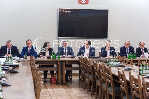  24.07.2018 WARSZAWA<br />POSIEDZENIE KOMISJI PARLAMENTARNYCH<br />KOMISJA DO SPRAW NIEPRAWIDLOWOSCI W VAT KOMISJA SLEDCZA DO ZBADANIA PRAWIDLOWOSCI I LEGALNOSCI DZIALAN ORAZ WYSTEPOWANIA ZANIEDBAN I ZANIECHAN ORGANOW I INSTYTUCJI PUBLICZNYCH W ZAKRESIE ZAPEWNIENIA DOCHODOW SKARBU PANSTWA Z TYTULU PODATKOW OD TOWAROW I USLUG I PODATKU AKCYZOWEGO W OKRESIE OD GRUDNIA 2007 R. DO LISTOPADA 2015 R.<br />N/Z MIROSLAW PAMPUCH ZBIGNIEW KONWINSKI MALGORZATA JANOWSKA WOJCIECH MURDZEK MARCIN HORALA MAREK JAKUBIAK KAZIMIERZ SMOLINSKI ANDRZEJ MATUSIEWICZ<br /> 