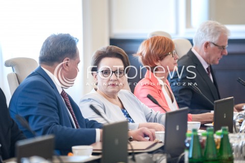  24.07.2018 WARSZAWA RADA MINISTROW<br />POSIEDZENIE RADY MINISTROW<br />N/Z ANNA ZALEWSKA ELZBIETA RAFALSKA KRZYSZTOF CZAPUTOWICZ<br /> 