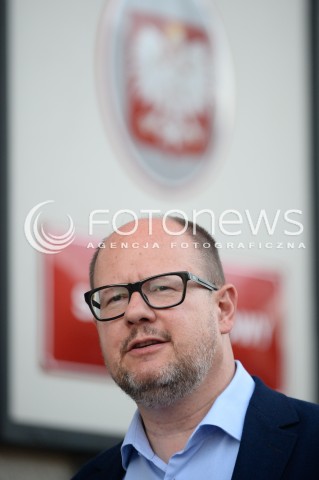  24.07.2018 GDANSK<br />DEMONSTRACJA KOD POD SADEM OKREGOWYM W GDANSKU<br />N/Z PREZYDENT GDANSKA PAWEL ADAMOWICZ PORTRET<br /> 