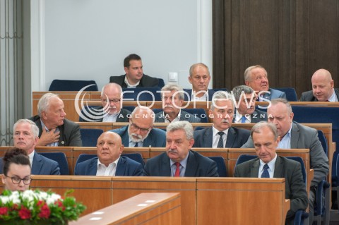  25.07.2018 WARSZAWA SENAT<br />POSIEDZENIE SENATU<br />GLOSOWANIE NAD PROJEKTEM REFERENDUM<br />N/Z SENATOROWIE SALA PLENARNA<br /> 