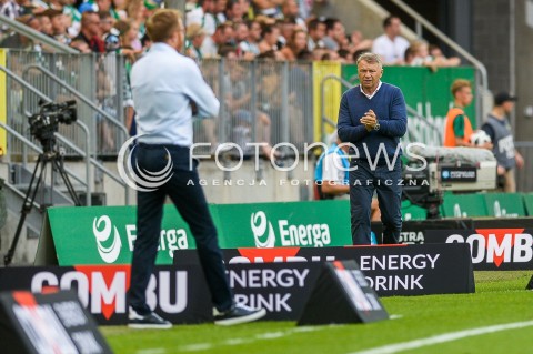  27.07.2018 GDANSK<br />
PILKA NOZNA - EKSTRAKLASA SEZON 2018/2019<br />
MECZ LECHIA GDANSK -  SLASK WROCLAW<br />
N/Z TRENER TADEUSZ PAWLOWSKI SYLWETKA<br />
 