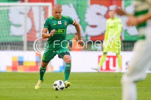  27.07.2018 GDANSK<br />
PILKA NOZNA - EKSTRAKLASA SEZON 2018/2019<br />
MECZ LECHIA GDANSK -  SLASK WROCLAW<br />
N/Z PIOTR CELEBAN SYLWETKA<br />
 