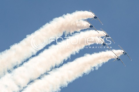  28.07.2018 MIELEC <br />IV PODKARPACKIE POKAZY LOTNICZE<br />N/Z LOTEWSKI ZESPOL AKROBACYJNY BALTIC BEES - SAMOLOT L-39 ALBATROS<br /> 