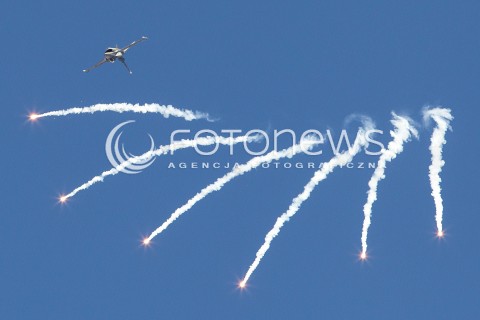  28.07.2018 MIELEC <br />IV PODKARPACKIE POKAZY LOTNICZE<br />N/Z SAMOLOT MYSLIWIEC F16 FIGHTING FALCON NALEZACY DO POLSKIE SILY POWIETRZNE RP NR BOCZNY 4055<br /> 