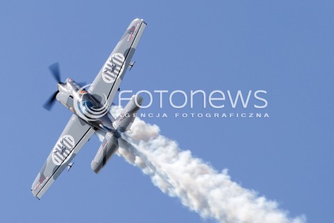  28.07.2018 MIELEC <br />IV PODKARPACKIE POKAZY LOTNICZE<br />N/Z SAMOLOT AKROBACYJNY XTREME AIR SBACH 300 ( PILOT ARTUR KIELAK ) REJESTRACJA SP-EED<br /> 