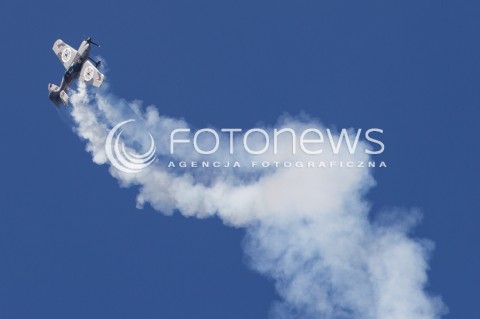  28.07.2018 MIELEC <br />IV PODKARPACKIE POKAZY LOTNICZE<br />N/Z SAMOLOT AKROBACYJNY XTREME AIR SBACH 300 ( PILOT ARTUR KIELAK ) REJESTRACJA SP-EED<br /> 