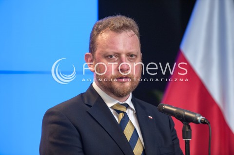  30.07.2018 WARSZAWA<br />KONFERENCJA MINISTROW ZDROWIA I CYFRYZACJI RODZICU ZAREJESTRUJ NARODZINY DZIECKA PRZEZ INTERNET<br />N/Z LUKASZ SZUMOWSKI <br /> 