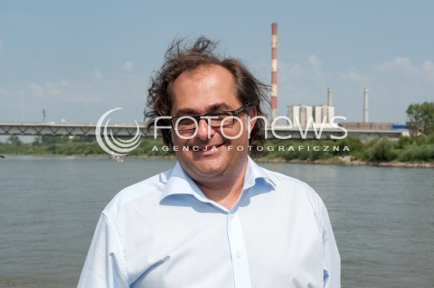  03.08.2018 WARSZAWA<br />REJS Z WARSZAWY DO ZALEWU ZEGRZYNSKIEGO<br />N/Z MAREK GROBARCZYK<br /> 