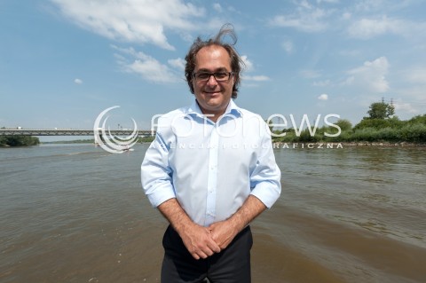  03.08.2018 WARSZAWA<br />REJS Z WARSZAWY DO ZALEWU ZEGRZYNSKIEGO<br />N/Z MAREK GROBARCZYK<br /> 