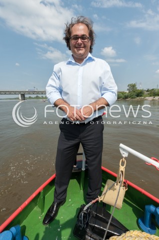  03.08.2018 WARSZAWA<br />REJS Z WARSZAWY DO ZALEWU ZEGRZYNSKIEGO<br />N/Z MAREK GROBARCZYK<br /> 