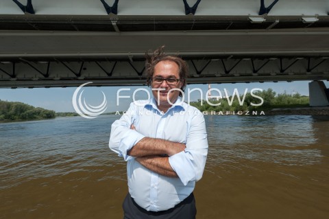  03.08.2018 WARSZAWA<br />REJS Z WARSZAWY DO ZALEWU ZEGRZYNSKIEGO<br />N/Z MAREK GROBARCZYK<br /> 