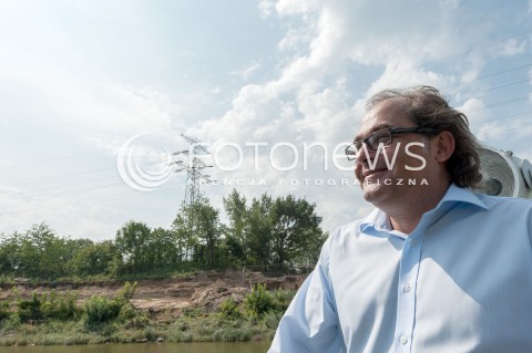  03.08.2018 WARSZAWA<br />REJS Z WARSZAWY DO ZALEWU ZEGRZYNSKIEGO<br />N/Z MAREK GROBARCZYK<br /> 