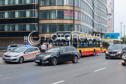  10.08.2018 WARSZAWA<br />AWARIA W METRZE KOMUNIKACJA ZASTEPCZA<br />N/Z AWARIA W METRZE KOMUNIKACJA ZASTEPCZA<br /> 