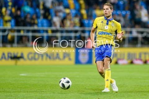  11.08.2018 GDYNIA<br />
PILKA NOZNA - EKSTRAKLASA SEZON 2018/2019<br />
MECZ ARKA GDYNIA - GORNIK ZABRZE<br />
N/Z FREDERIK HELSTRUP SYLWETKA<br />
 