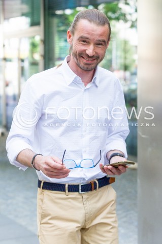  12.08.2018 WARSZAWA <br />GWIAZDY PRZED STUDIEM DZIEN DOBRY TVN <br />N/Z PIOTR SAKOWSKI<br /> 