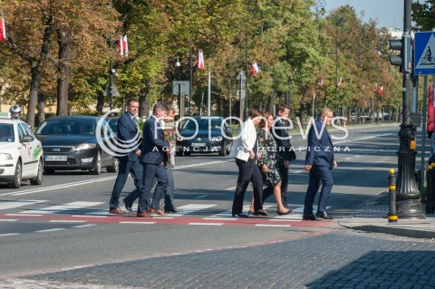  15.08.2018 WARSZAWA<br />ZLOZENIE WIENCOW PRZEZ POLITYKOW PARTII OPOZYCYJNYCH POD POMNIKIEM PILSUDSKIEGO PRZED BELWEDEREM<br />N/Z GRZEGORZ SCHETYNA KATARZYNA LUBNAUER MALGORZATA KIDAWA BLONSKA RAFAL TRZASKOWSKI ANDRZEJ HALICKI JAN GRABIEC<br /> 
