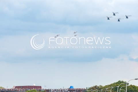  15.08.2018 WARSZAWA<br />DEFILADA Z OKAZJI SWIETA WOJSKA POLSKIEGO W WARSZAWIE<br />N/Z HELIKOPTER SMIGLOWIEC BOJOWY MI-24 <br /> 