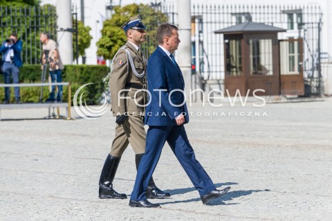  15.08.2018 WARSZAWA PALAC PREZYDENCKI<br />OBCHODY SWIETA WOJSKA POLSKIEGO<br />UROCZYSTOSC WRECZENIA NOMINACJI GENERALSKICH I ODZNACZEN  PANSTWOWYCH<br />N/Z MINISTER OBRONY NARODOWEJ MARIUSZ BLASZCZAK PPLK TOMASZ BIENIAK<br /> 