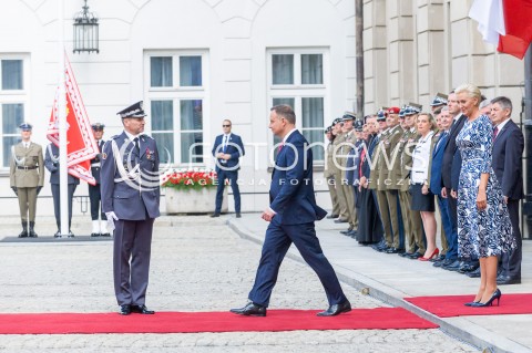  15.08.2018 WARSZAWA PALAC PREZYDENCKI<br />OBCHODY SWIETA WOJSKA POLSKIEGO<br />UROCZYSTOSC WRECZENIA NOMINACJI GENERALSKICH I ODZNACZEN  PANSTWOWYCH<br />N/Z PREZYDENT RP ANDRZEJ DUDA AGATA KORNHAUSER DUDA?GENERAL BRYGADY ROBERT GLAB<br /> 