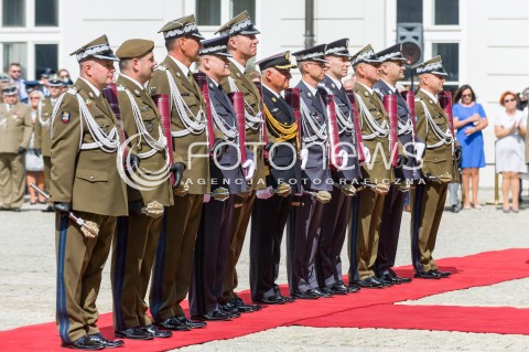  15.08.2018 WARSZAWA PALAC PREZYDENCKI<br />OBCHODY SWIETA WOJSKA POLSKIEGO<br />UROCZYSTOSC WRECZENIA NOMINACJI GENERALSKICH I ODZNACZEN  PANSTWOWYCH<br />N/Z NOMINOWANI GENERALOWIE<br /> 