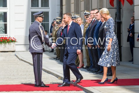  15.08.2018 WARSZAWA PALAC PREZYDENCKI<br />OBCHODY SWIETA WOJSKA POLSKIEGO<br />UROCZYSTOSC WRECZENIA NOMINACJI GENERALSKICH I ODZNACZEN  PANSTWOWYCH<br />N/Z PREZYDENT RP ANDRZEJ DUDA AGATA KORNHAUSER DUDA?GENERAL BRYGADY ROBERT GLAB<br /> 