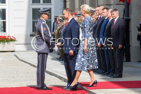  15.08.2018 WARSZAWA PALAC PREZYDENCKI<br />OBCHODY SWIETA WOJSKA POLSKIEGO<br />UROCZYSTOSC WRECZENIA NOMINACJI GENERALSKICH I ODZNACZEN  PANSTWOWYCH<br />N/Z PREZYDENT RP ANDRZEJ DUDA AGATA KORNHAUSER DUDA?GENERAL BRYGADY ROBERT GLAB<br /> 