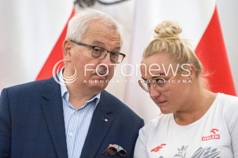  16.08.2018 WARSZAWA PALAC PREZYDENCKI<br />SPOTKANIE PREZYDENTA Z MEDALISTAMI MISTRZOSTW LEKKOATLETYCZNYCH BERLIN 2018<br />N/Z PREZES PZLA HENRYK OLSZEWSKI JOANNA FIODOROW<br /> 