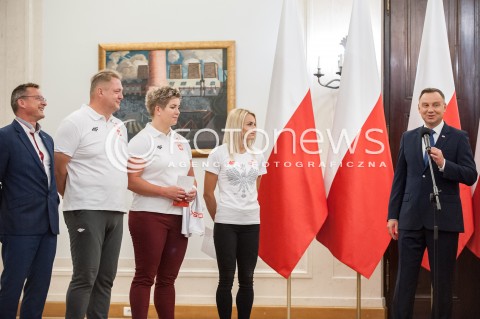  16.08.2018 WARSZAWA PALAC PREZYDENCKI<br />SPOTKANIE PREZYDENTA Z MEDALISTAMI MISTRZOSTW LEKKOATLETYCZNYCH BERLIN 2018<br />N/Z PREZYDENT ANDRZEJ DUDA ANITA WLODARCZYK JUSTYNA SWIETY ERSETIC KRZYSZTOF KALISZEWSKI<br /> 