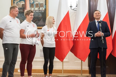  16.08.2018 WARSZAWA PALAC PREZYDENCKI<br />SPOTKANIE PREZYDENTA Z MEDALISTAMI MISTRZOSTW LEKKOATLETYCZNYCH BERLIN 2018<br />N/Z PREZYDENT ANDRZEJ DUDA ANITA WLODARCZYK JUSTYNA SWIETY ERSETIC KRZYSZTOF KALISZEWSKI<br /> 