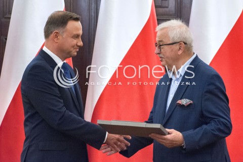  16.08.2018 WARSZAWA PALAC PREZYDENCKI<br />SPOTKANIE PREZYDENTA Z MEDALISTAMI MISTRZOSTW LEKKOATLETYCZNYCH BERLIN 2018<br />N/Z PREZYDENT ANDRZEJ DUDA PREZES PZLA HENRYK OLSZEWSKI<br /> 