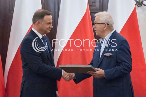  16.08.2018 WARSZAWA PALAC PREZYDENCKI<br />SPOTKANIE PREZYDENTA Z MEDALISTAMI MISTRZOSTW LEKKOATLETYCZNYCH BERLIN 2018<br />N/Z PREZYDENT ANDRZEJ DUDA PREZES PZLA HENRYK OLSZEWSKI<br /> 