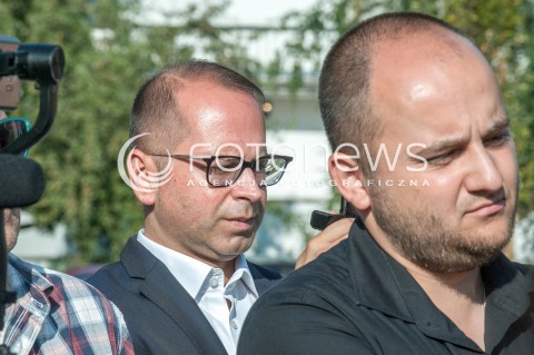  17.08.2018 WARSZAWA <br />BRIEFING PRASOWY RAFALA TRZASKOWSKIEGO NA TEMAT WNIOSKU O DELEGALIZACJE ORGANIZACJI ONR<br />N/Z MICHAL SZCZERBA DARIUSZ MATECKI<br /> 