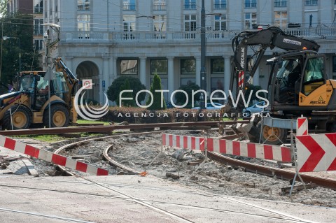 Remont torowiska na Placu Zbawiciela w Warszawie