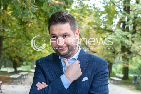  17.08.2018 WARSZAWA<br />KONFERENCJA PRASOWA KANDYDATA NA PREZYDENTA WARSZAWY PATRYKA JAKIEGO POROWNAJ PROGRAM KANDYDATOW NA PREZYDENTA<br />N/Z PATRYK JAKI<br /> 