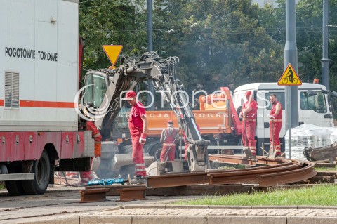  17.08.2018 WARSZAWA<br />REMONT TOROWISKA NA PLACU ZBAWICIELA<br />N/Z PLAC ZBAWICIELA<br /> 