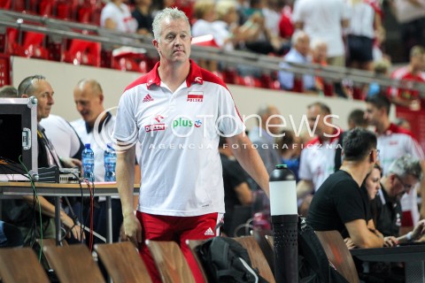  18.08.2018 OSTROWIEC SWIETOKRZYSKI <br />
SIATKOWKA MEZCZYZN <br />
MECZ TOWARZYSKI <br />
POLSKA - KAMERUN ( Poland - Cameroon ) <br />
N/Z VITAL HEYNEN - TRENER ( HEAD COACH ) SYLWETKA <br />
 