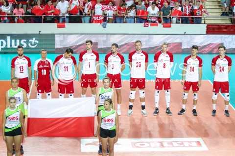  18.08.2018 OSTROWIEC SWIETOKRZYSKI <br />
SIATKOWKA MEZCZYZN <br />
MECZ TOWARZYSKI <br />
POLSKA - KAMERUN ( Poland - Cameroon ) <br />
N/Z REPREZENTACJA POLSKI ZAWODNICY HYMN FLAGA BIALO CZERWONA<br />
 