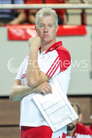  18.08.2018 OSTROWIEC SWIETOKRZYSKI <br />
SIATKOWKA MEZCZYZN <br />
MECZ TOWARZYSKI <br />
POLSKA - KAMERUN ( Poland - Cameroon ) <br />
N/Z VITAL HEYNEN - TRENER ( HEAD COACH ) SYLWETKA <br />
 