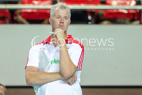  18.08.2018 OSTROWIEC SWIETOKRZYSKI <br />
SIATKOWKA MEZCZYZN <br />
MECZ TOWARZYSKI <br />
POLSKA - KAMERUN ( Poland - Cameroon ) <br />
N/Z VITAL HEYNEN - TRENER ( HEAD COACH ) SYLWETKA <br />
 