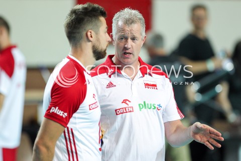  18.08.2018 OSTROWIEC SWIETOKRZYSKI <br />
SIATKOWKA MEZCZYZN <br />
MECZ TOWARZYSKI <br />
POLSKA - KAMERUN ( Poland - Cameroon ) <br />
N/Z MICHAL KUBIAK VITAL HEYNEN - TRENER ( HEAD COACH ) <br />
 