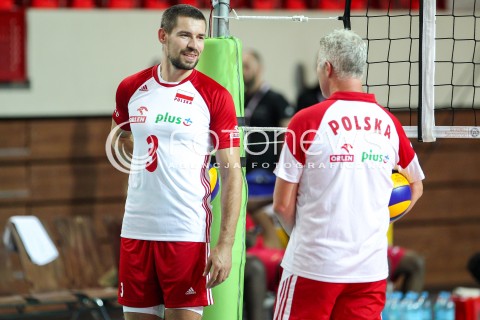  18.08.2018 OSTROWIEC SWIETOKRZYSKI <br />
SIATKOWKA MEZCZYZN <br />
MECZ TOWARZYSKI <br />
POLSKA - KAMERUN ( Poland - Cameroon ) <br />
N/Z DAWID KONARSKI VITAL HEYNEN - TRENER ( HEAD COACH ) <br />
 