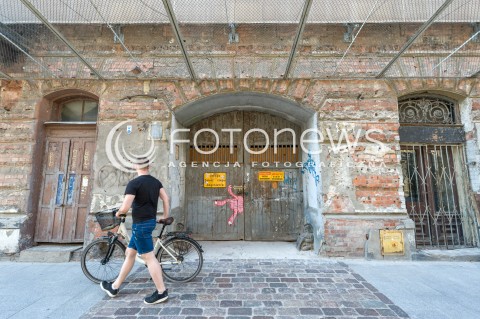  20.08.2018 WARSZAWA<br />BUDYNEK PRZEKAZANY TEATROWI ZYDOWSKIEMU<br />N/Z BUDYNEK PRZEKAZANY TEATROWI ZYDOWSKIEMU NOWA SIEDZIBA PRZY PLACU GRZYBOWSKIM ROG PROZNEJ<br /> 